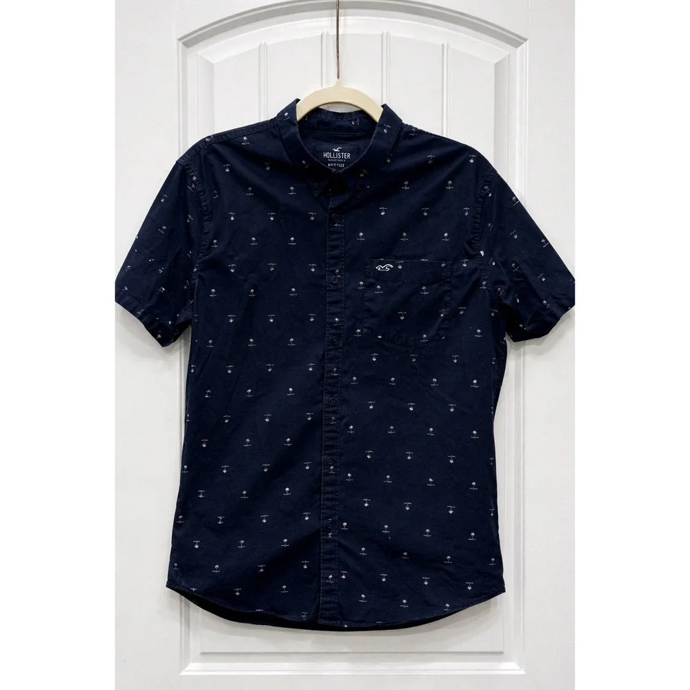 Hollister California Epic Flex Men’s LG Navy Short Sleeve Button Down Shirt EUC